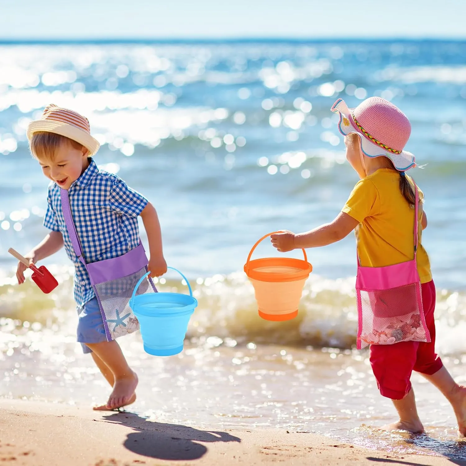 18 Pcs Collapsible Beach Toys Collapsible Sand Bucket Seashell Bags Beach Tools Metal Garden Tools Cylinder Spoon Fork Rake Flat and Pointed Shovel(6 Colors,Bright)