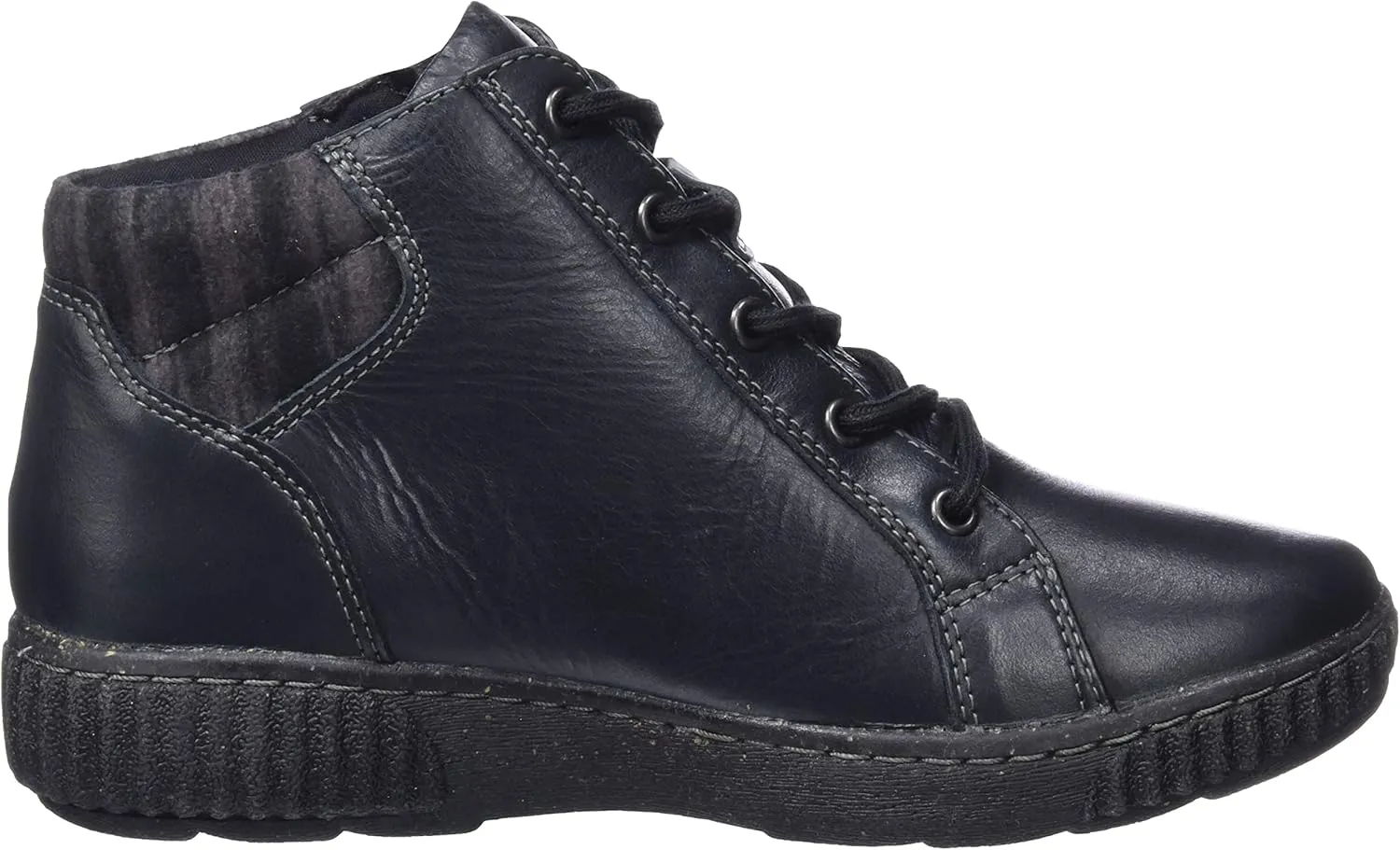 Clarks Women's Winter Fashion Boot