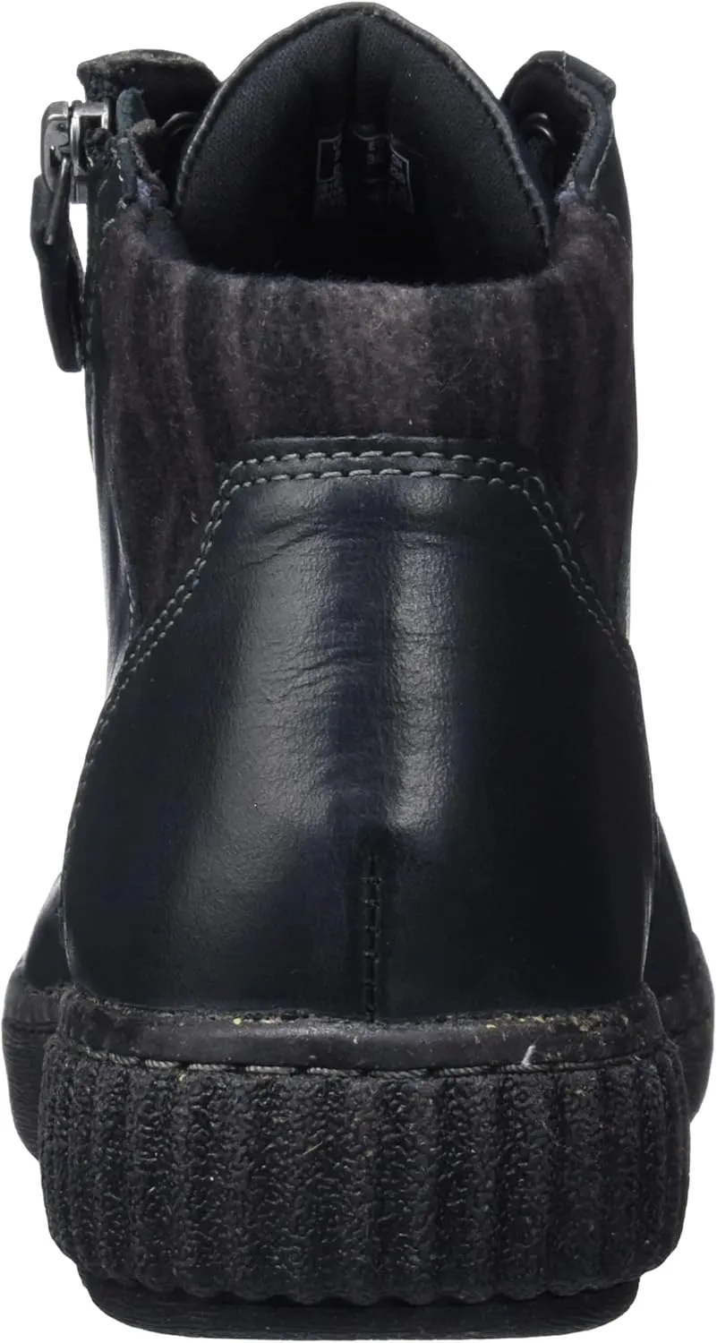 Clarks Women's Winter Fashion Boot