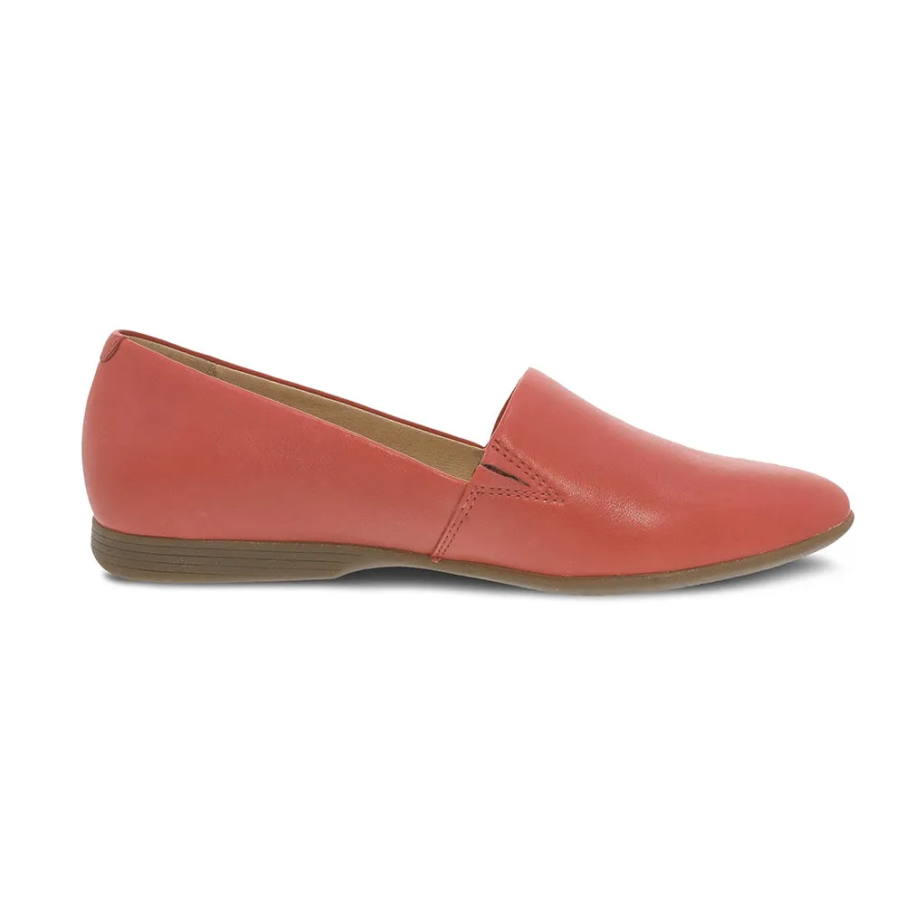 Larisa Pointed Toe Flat