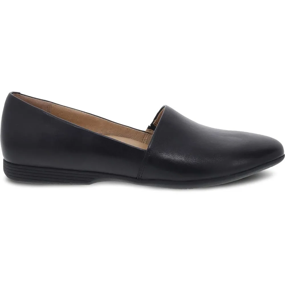 Larisa Pointed Toe Flat