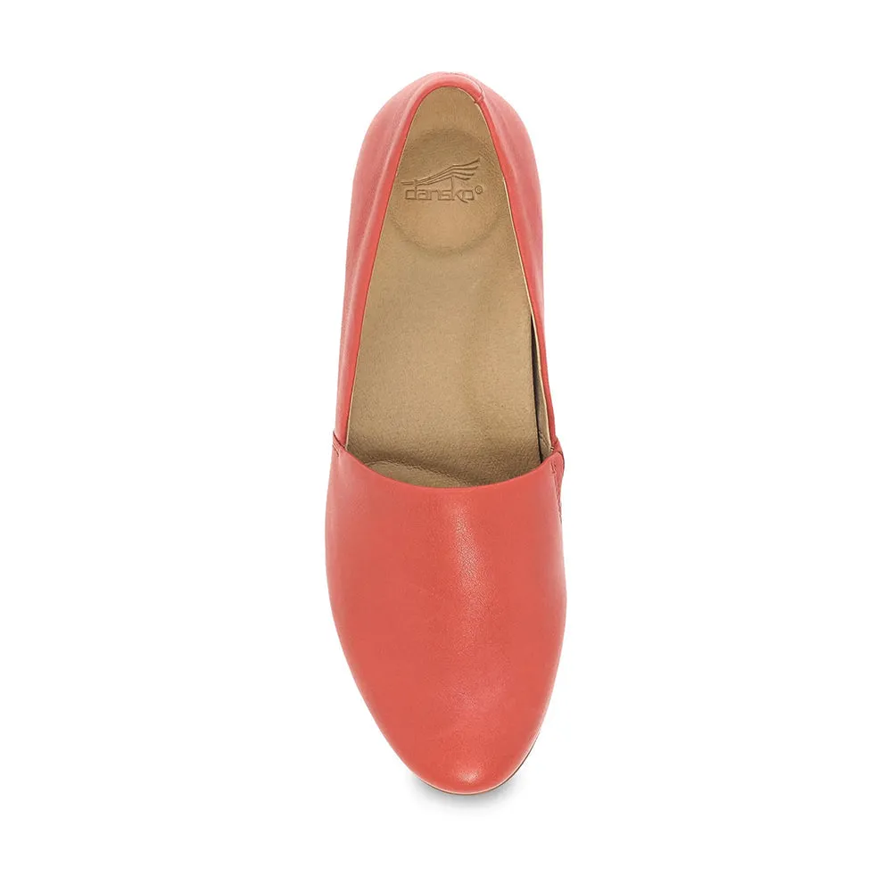 Larisa Pointed Toe Flat