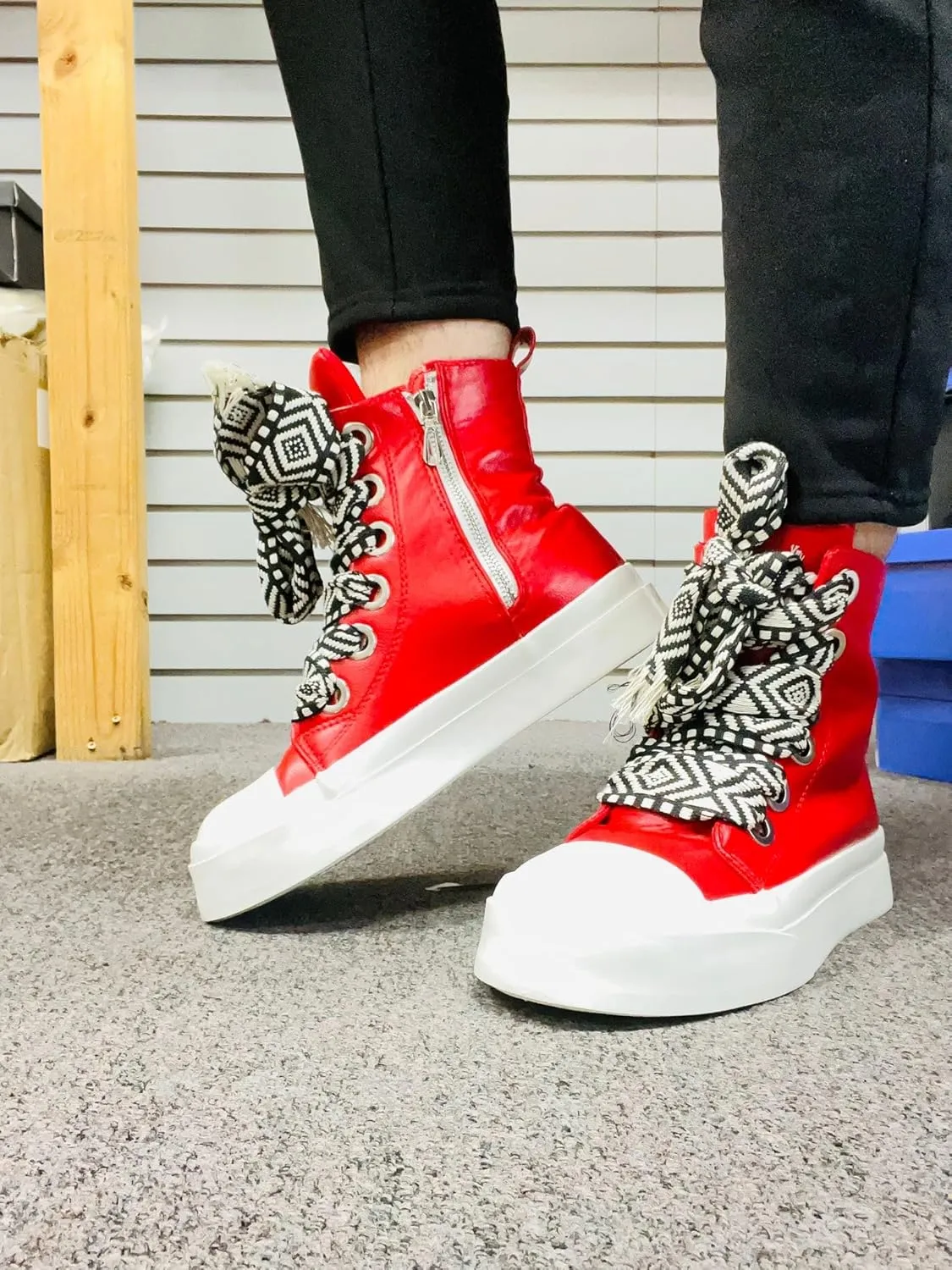 Liliana Women Platform Wide Laces High Top Sneaker with Zipper