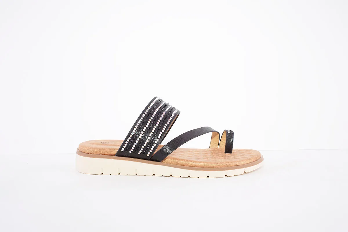 LUNAR - JLH290 FELICITY FLAT TOE-LOOP FASHION MULE - BLACK
