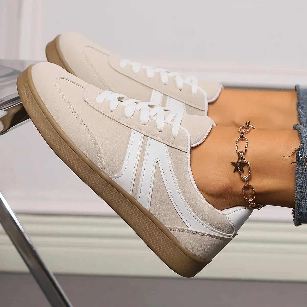 Moscow Low Top Sneaker