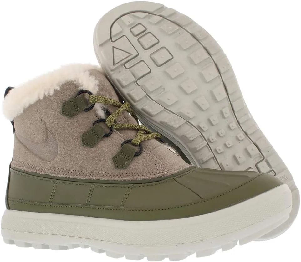Nike Women's Woodside Chukka II Duck Boot