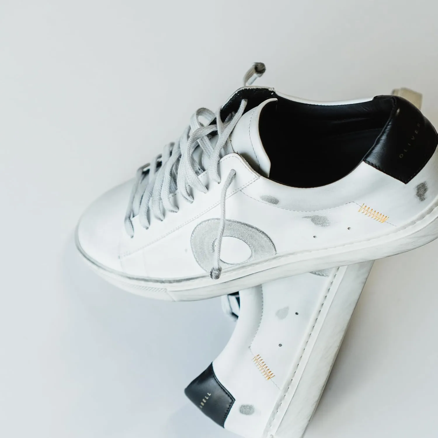 OLIVER CABELL Low 1 Sneaker for Unisex-Adult - Buttery Italian Leather