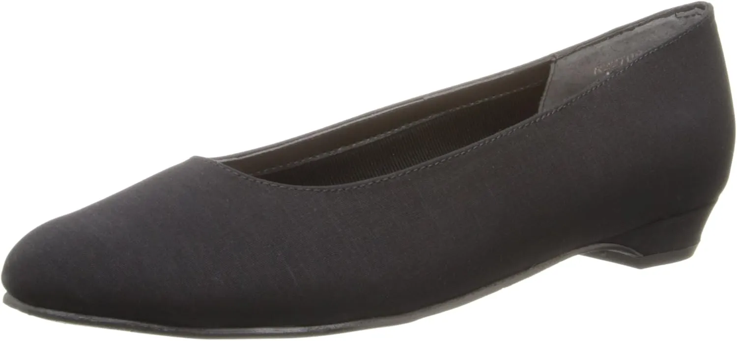 Rose Petals Women's Butter 2 Ballet Flat